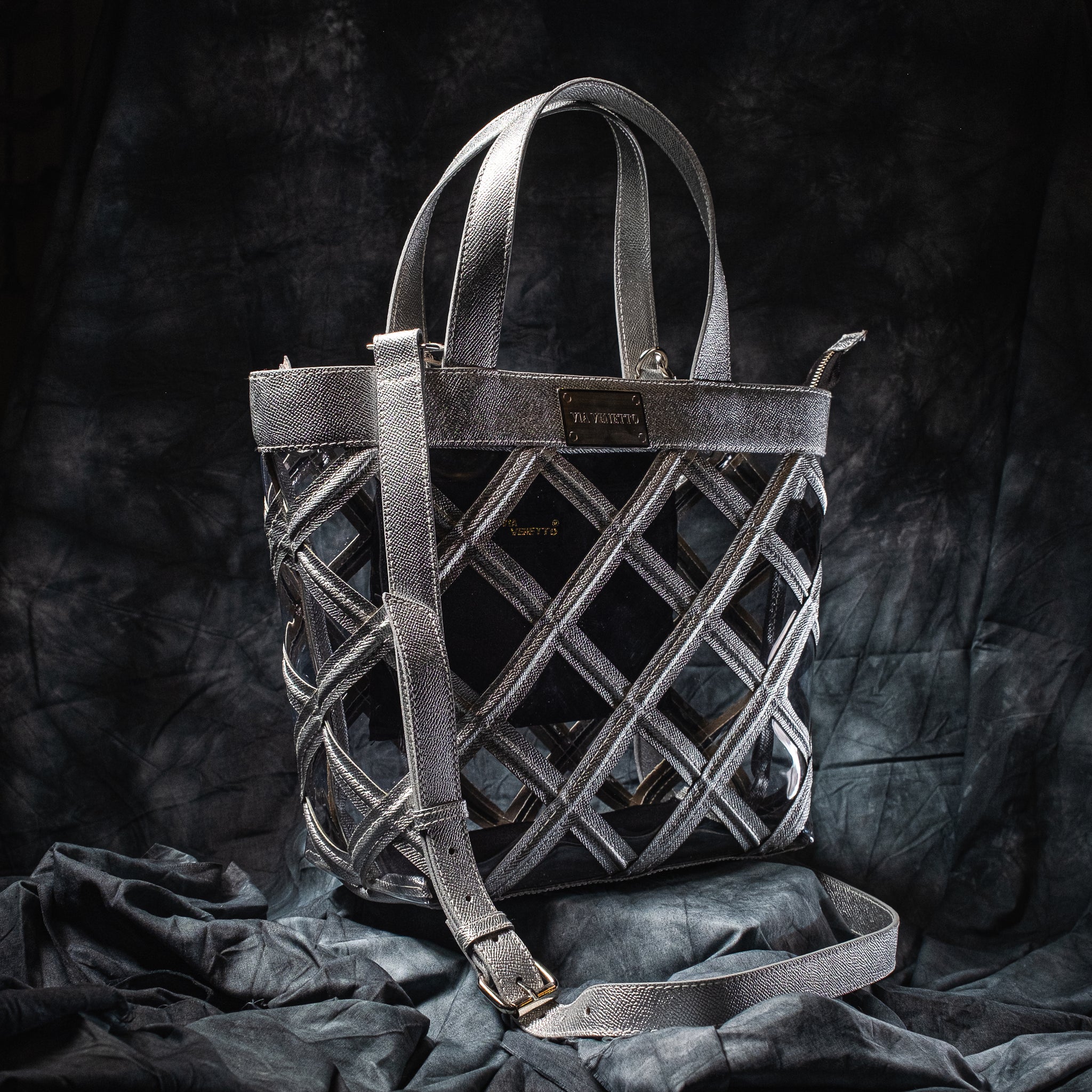 CRISSY - Silver Vinni
