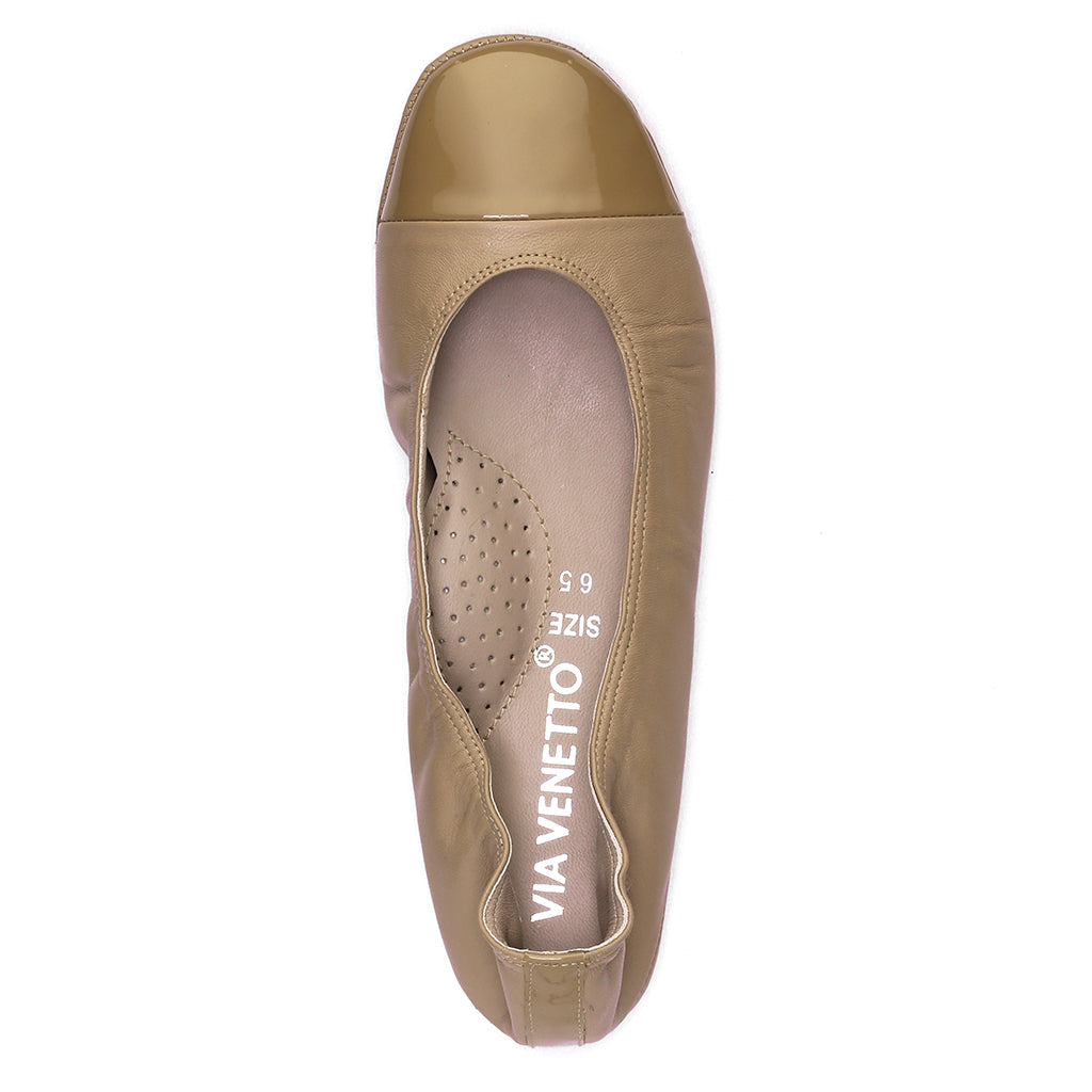 PEBBLES - Beige T/Pat