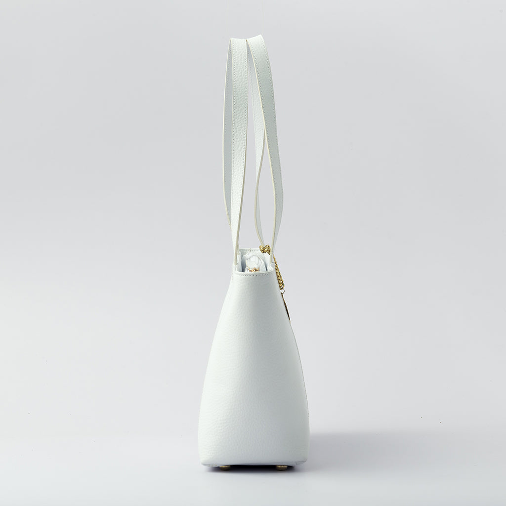 ANDREA - White Vinni